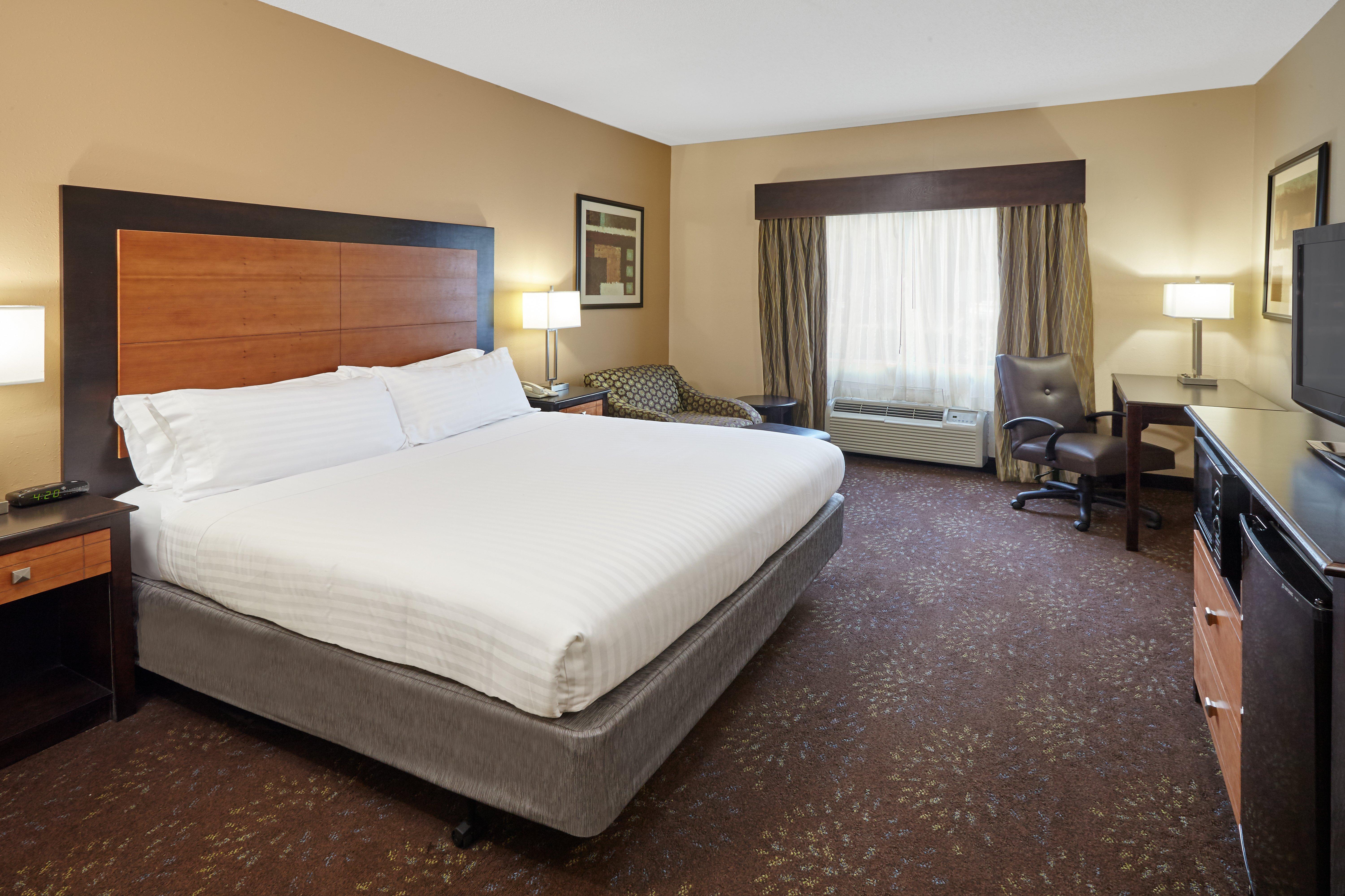 Express & Buford-mall Of Georgia, An Ihg