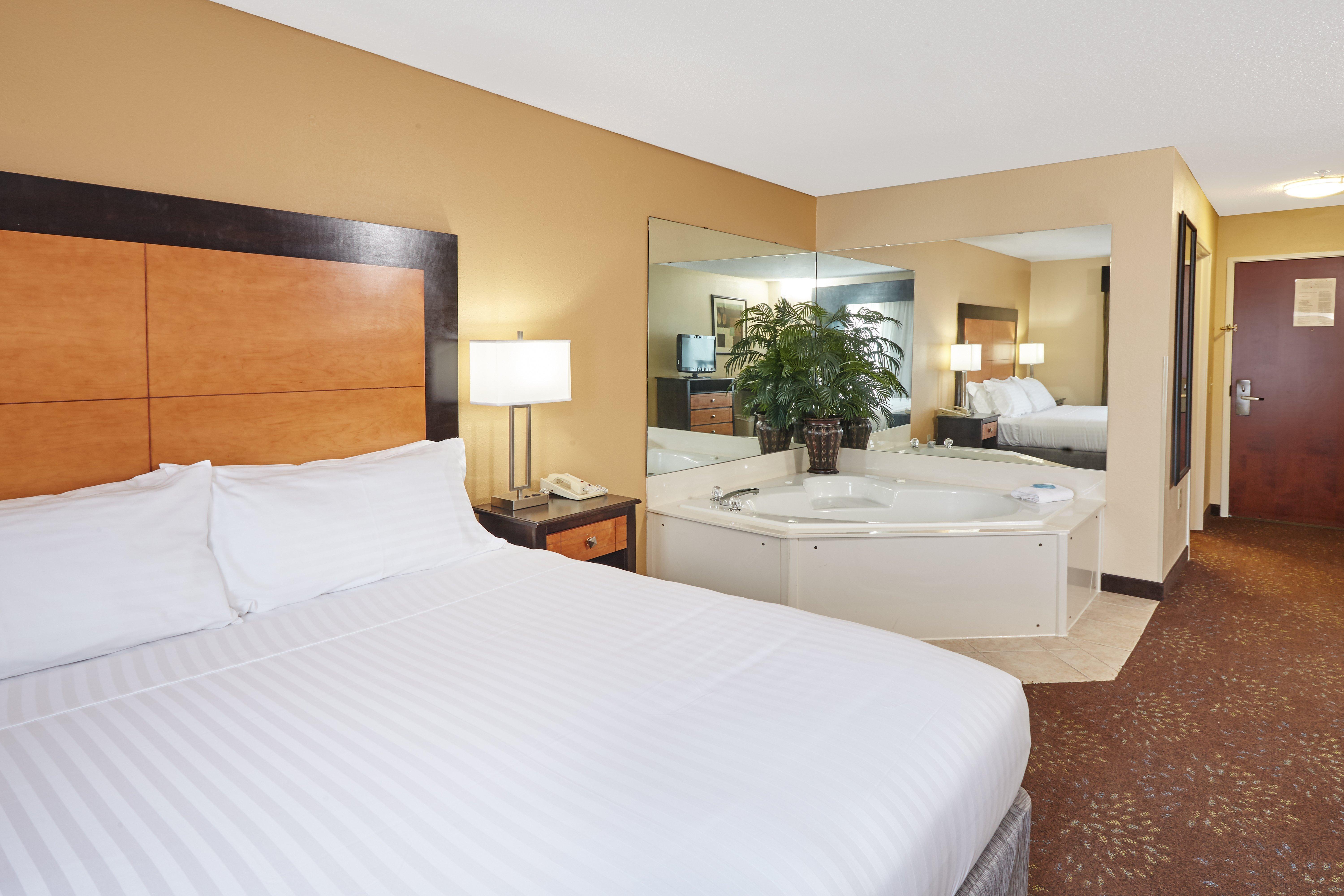 Hotel Express & Buford-mall Of Georgia, An Ihg