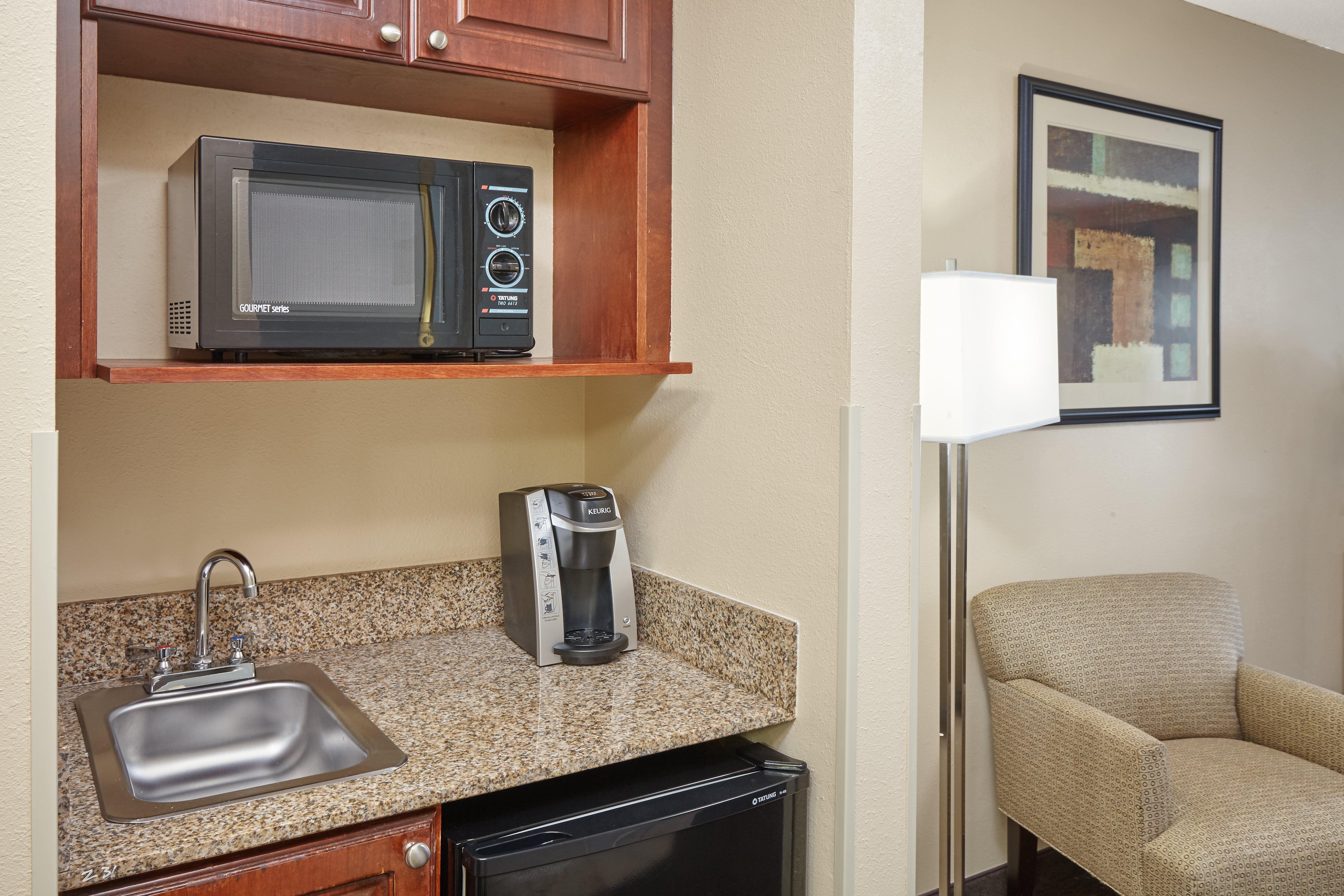 Hotel Express & Buford-mall Of Georgia, An Ihg 3*