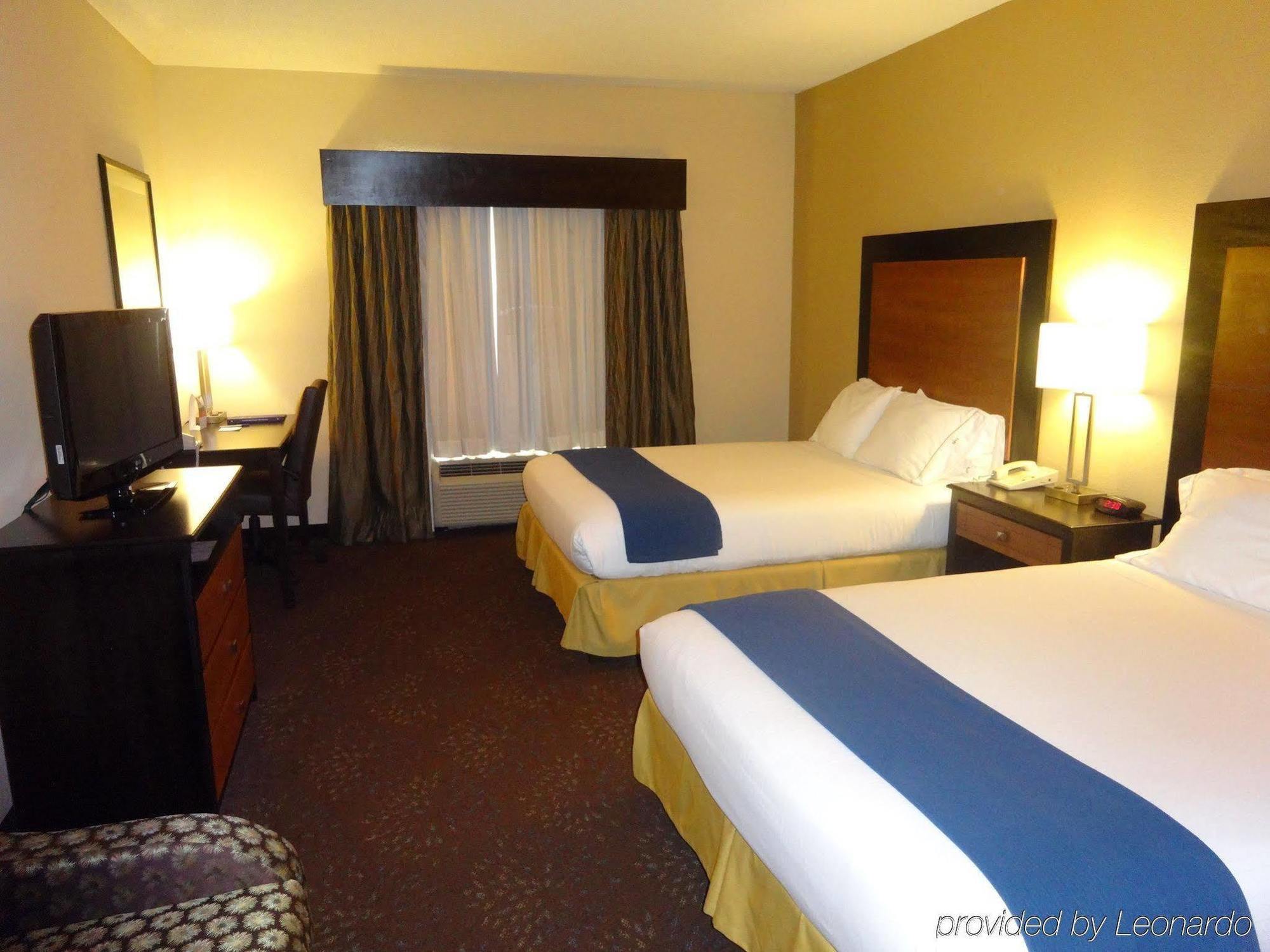 Express & Buford-mall Of Georgia, An Ihg